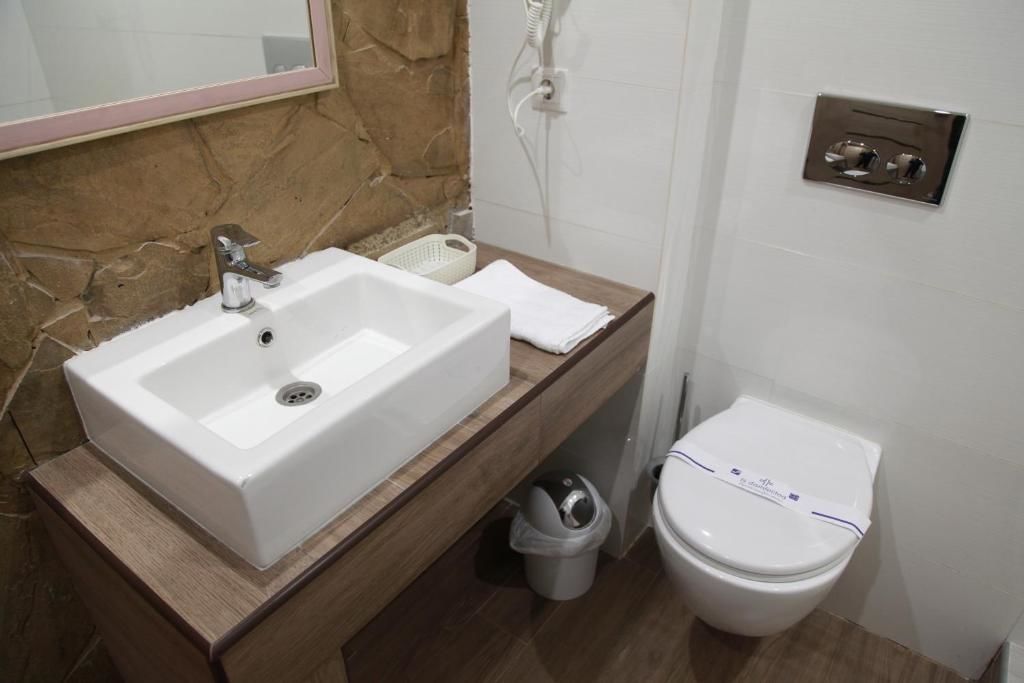 Мини-отель WINE & ROSE BOUTIQUE HOTEL Харьков