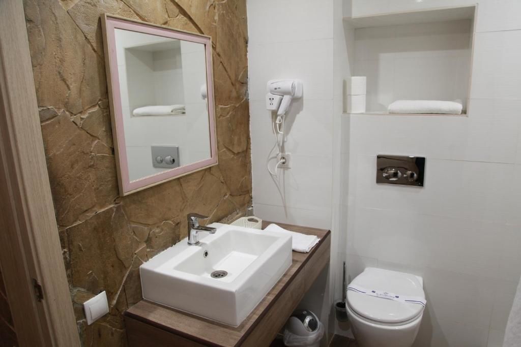 Мини-отель WINE & ROSE BOUTIQUE HOTEL Харьков