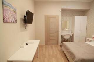 Мини-отель WINE & ROSE BOUTIQUE HOTEL Харьков Двухместный номер Делюкс с 1 кроватью и балконом-7