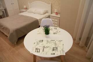 Мини-отель WINE & ROSE BOUTIQUE HOTEL Харьков Двухместный номер Делюкс с 1 кроватью и балконом-11