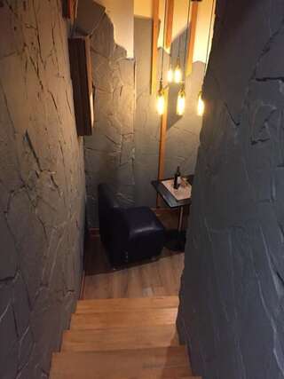 Мини-отель WINE & ROSE BOUTIQUE HOTEL Харьков Трехместный номер «Комфорт»-5