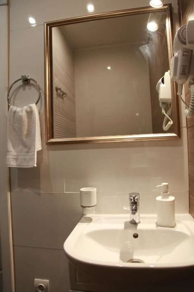 Мини-отель WINE & ROSE BOUTIQUE HOTEL Харьков-79